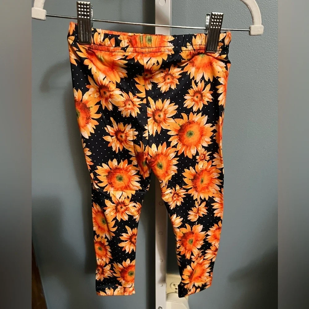 Sunflower Cream Hoodie and Floral Leggings Set Boutique NWOT